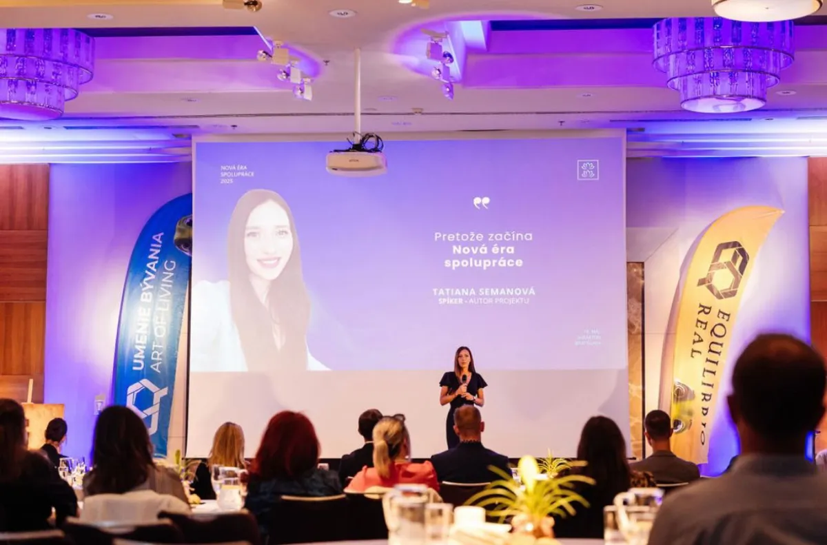 Prezentácia na konferencii o spolupráci.